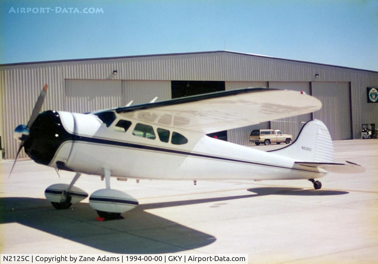 N2125C, 1953 Cessna 195B Businessliner C/N 16110, At Arlington Municipal