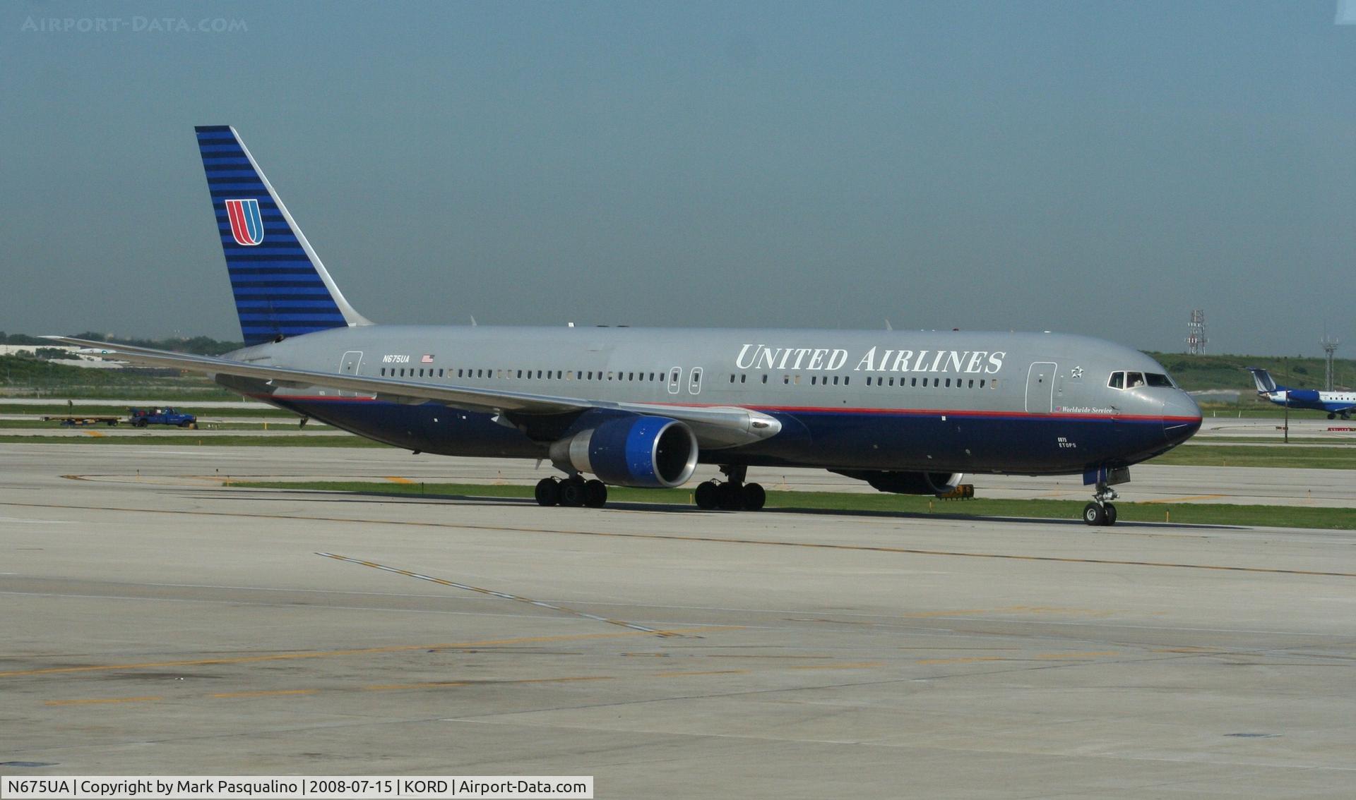 N675UA, 2000 Boeing 767-322 C/N 29243, Boeing 767-300