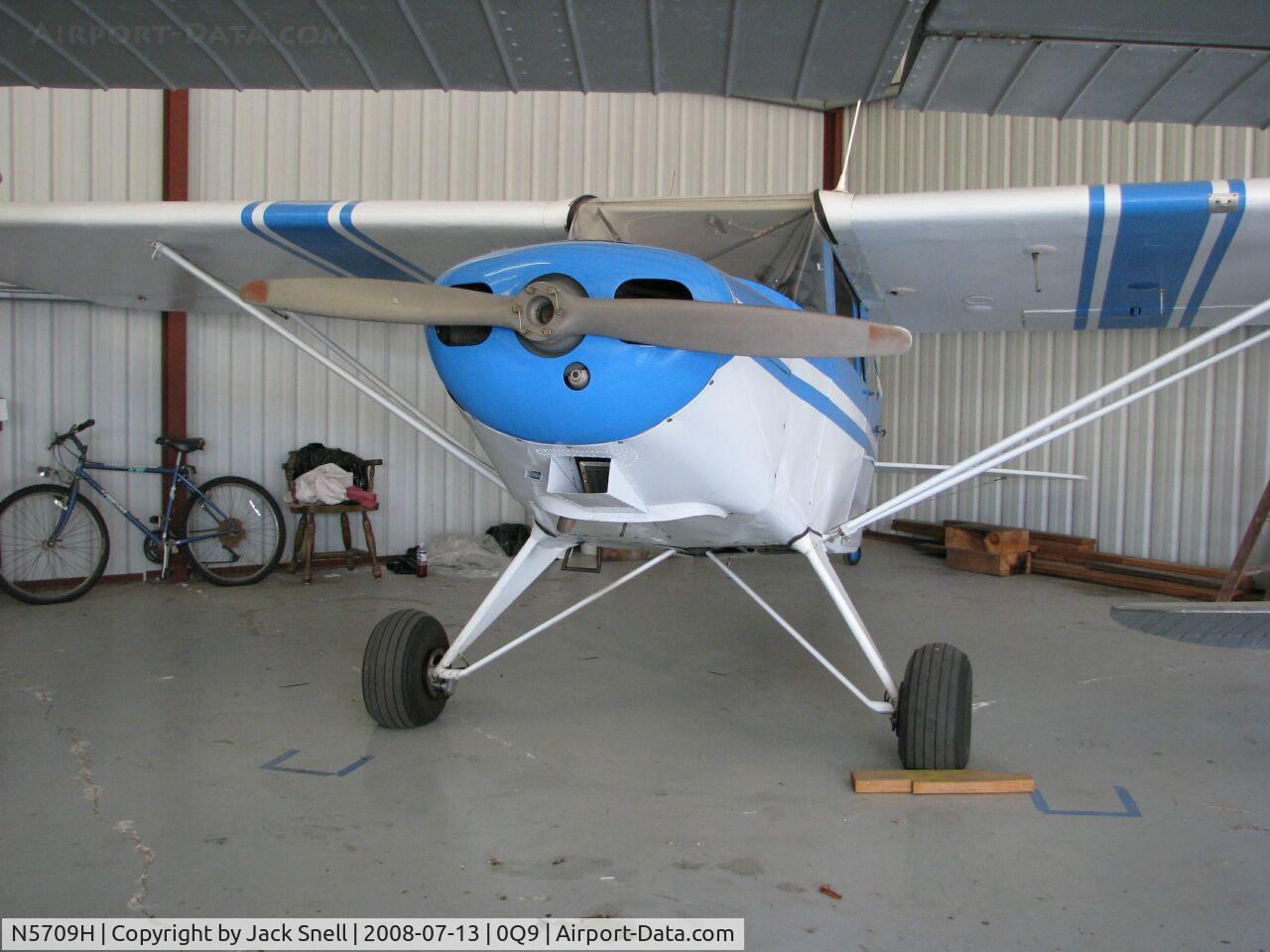 N5709H, 1949 Piper PA-16 Clipper C/N 16-320, Taken at the Sonoma Skypark's Airport
