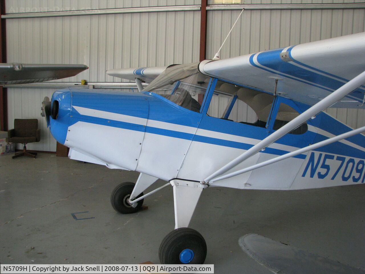 N5709H, 1949 Piper PA-16 Clipper C/N 16-320, Taken at the Sonoma Skypark's Airport