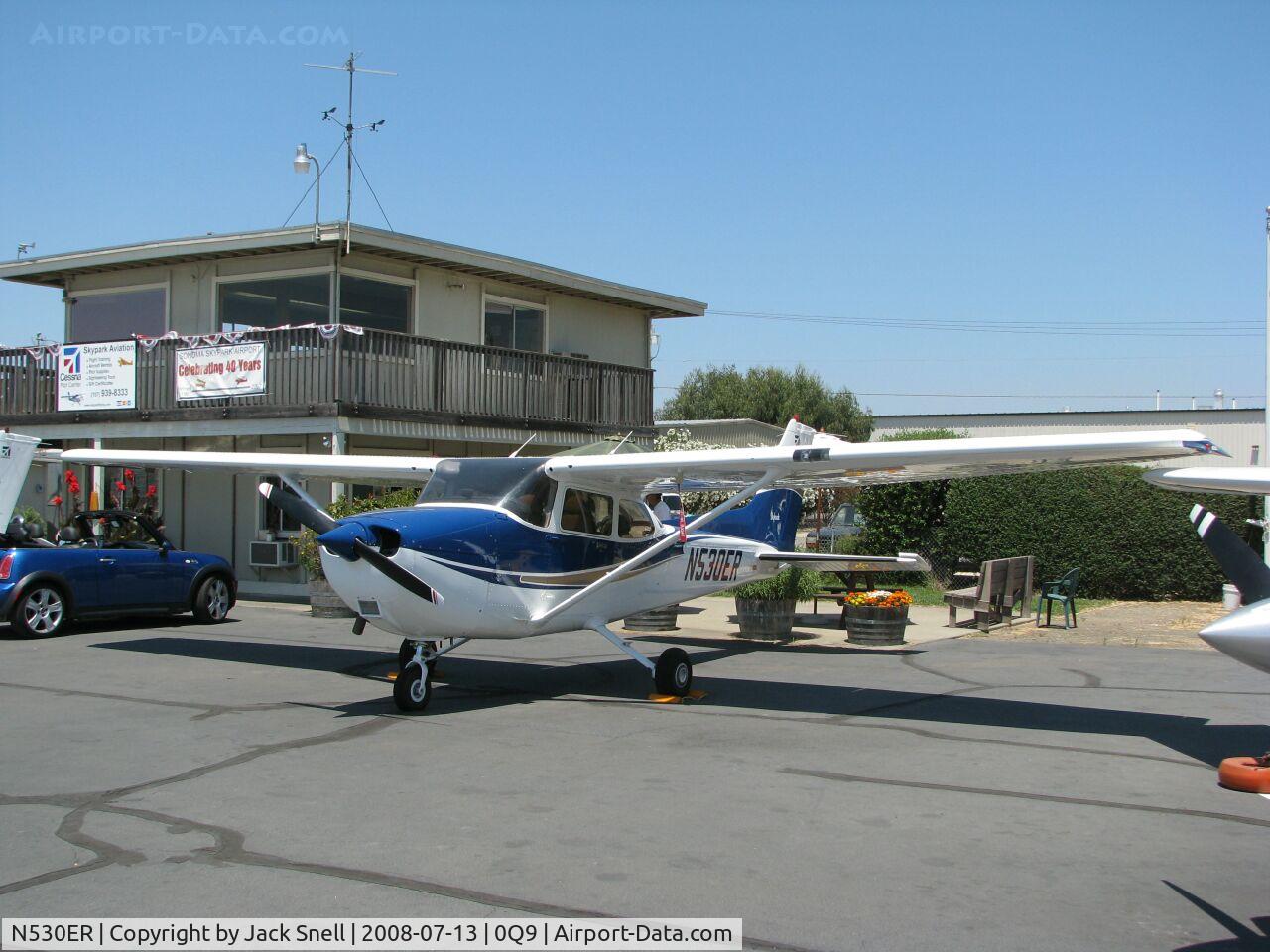 N530ER, 2002 Cessna 172S C/N 172S9113, Taken at the Sonoma Skypark's Airport