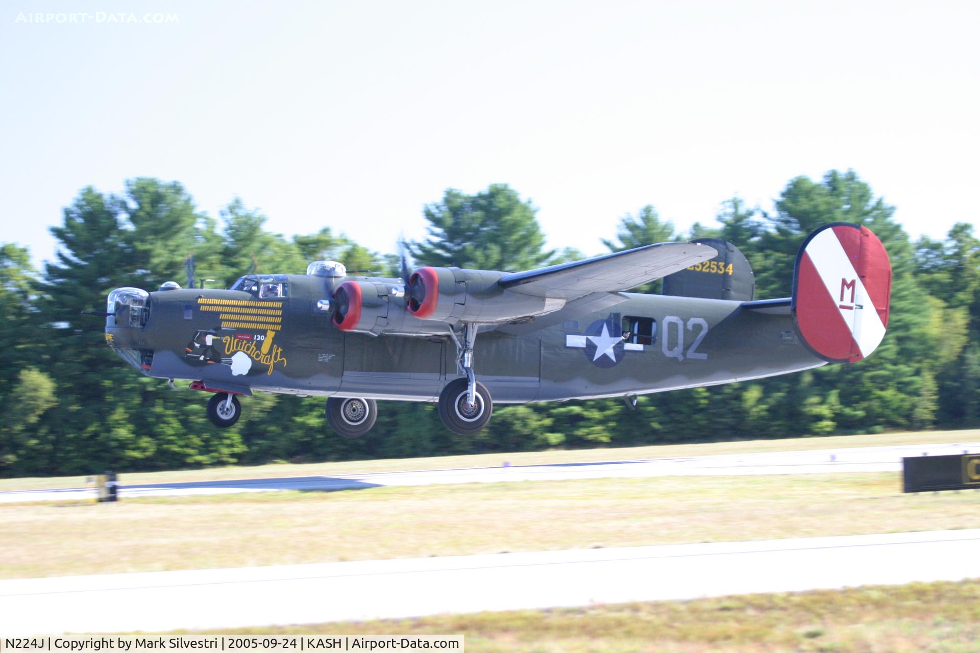 N224J, 1944 Consolidated B-24J-85-CF Liberator C/N 1347 (44-44052), DWC 2005