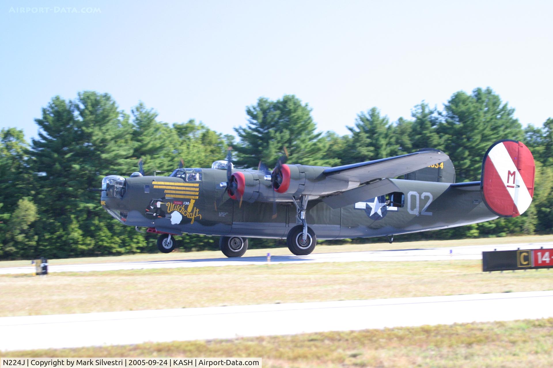 N224J, 1944 Consolidated B-24J-85-CF Liberator C/N 1347 (44-44052), DWC 2005
