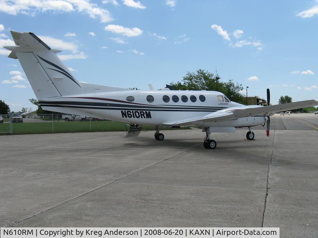N610RM, 2001 Raytheon Aircraft Company B200 C/N BB-1761, Arrived from Rocky Mtn Metropolitan (BJC)