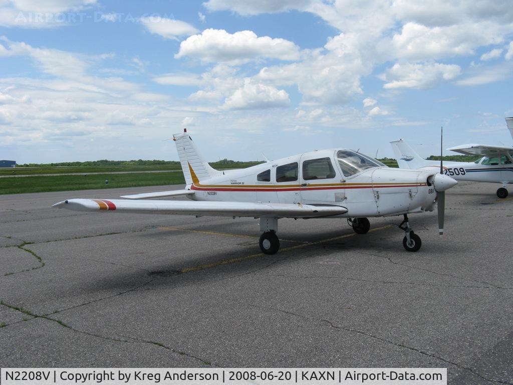 N2208V, 1979 Piper PA-28-161 C/N 28-7916327, Parked on the ramp.