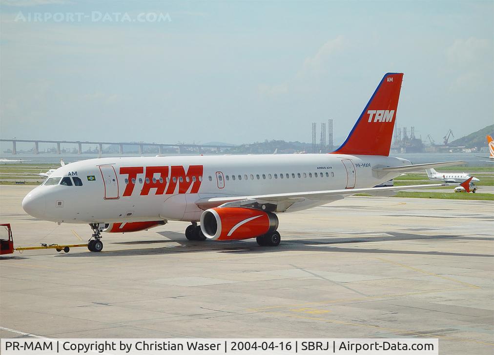 PR-MAM, 2002 Airbus A319-132 C/N 1826, TAM