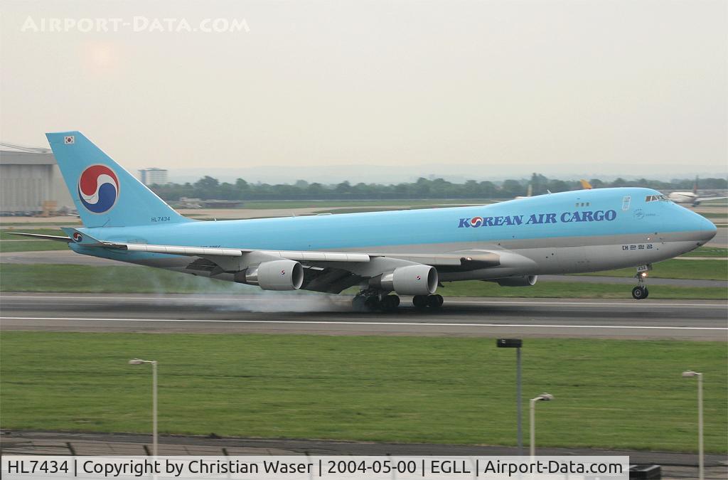 HL7434, 2002 Boeing 747-4B5F/SCD C/N 32809, Korean Air Cargo