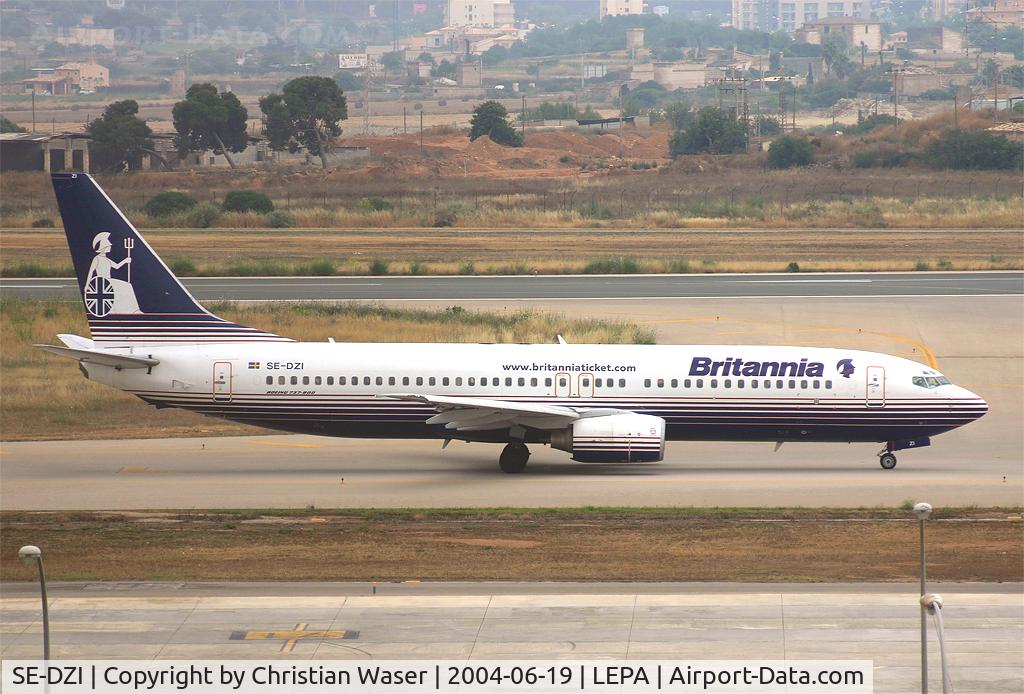 SE-DZI, 2000 Boeing 737-804 C/N 28229, Britannia