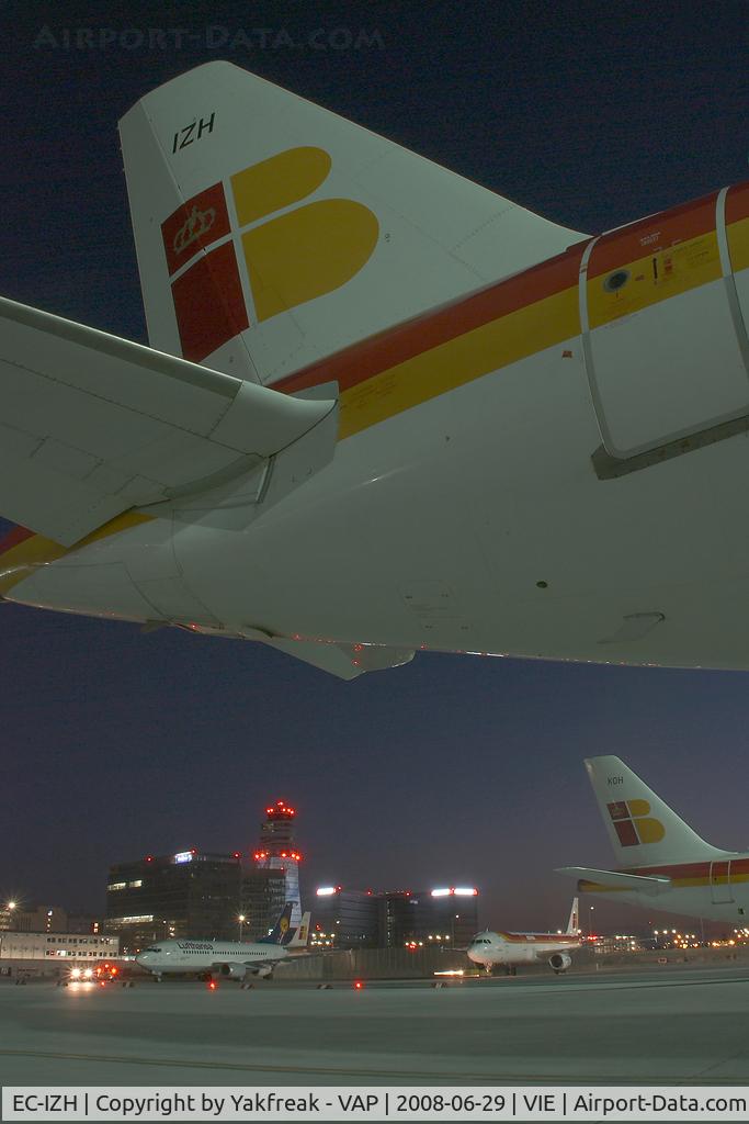 EC-IZH, 2004 Airbus A320-214 C/N 2225, Iberia Airbus 320