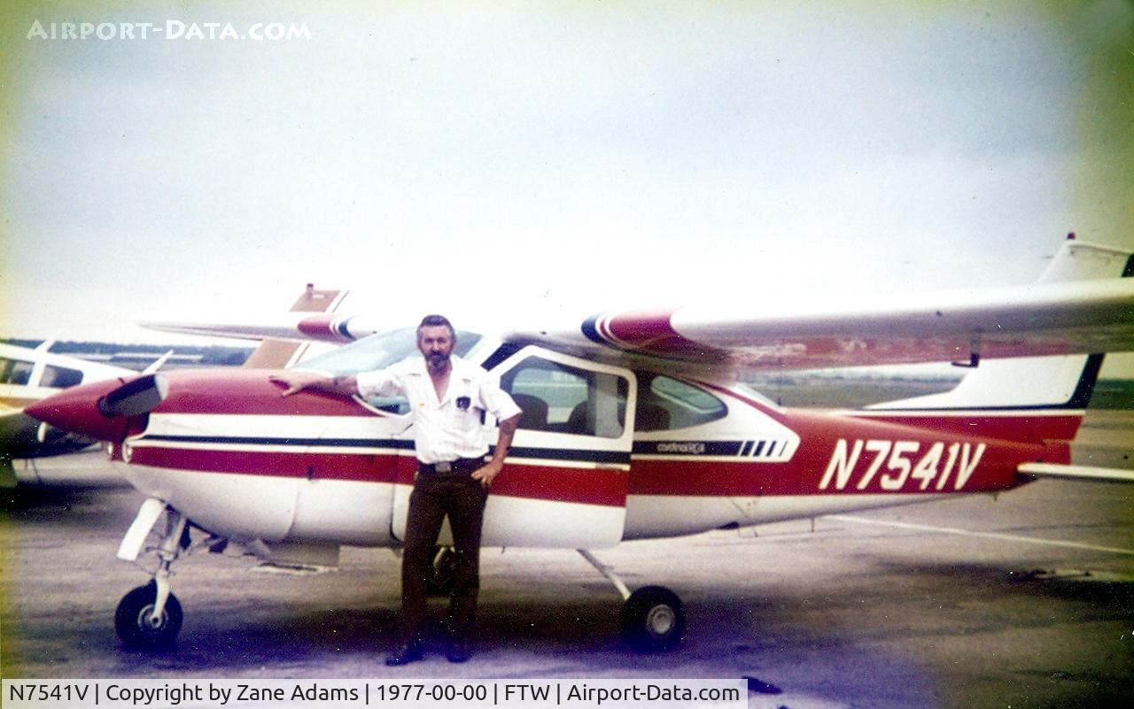 N7541V, 1976 Cessna 177RG Cardinal C/N 177RG0838, John Van Dyke by his favorite airplane! Thanks John...I sure miss my old hanger flying buddy!