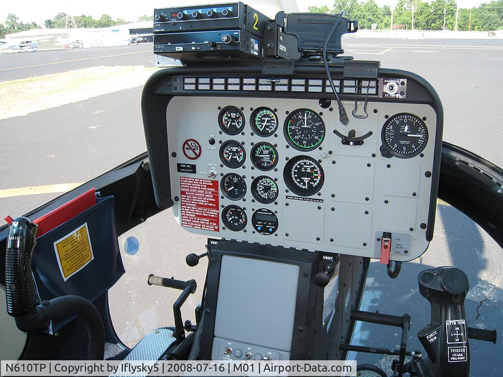 N610TP, Bell 206L-4 LongRanger IV LongRanger C/N 52374, N610TP BELL 206L-4 Cockpit study Brand new 206L right from the factory!