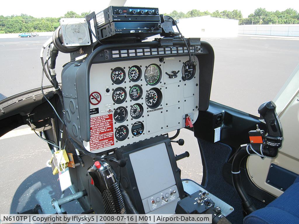 N610TP, Bell 206L-4 LongRanger IV LongRanger C/N 52374, N610TP BELL 206L-4 Cockpit study Brand new 206L right from the factory!