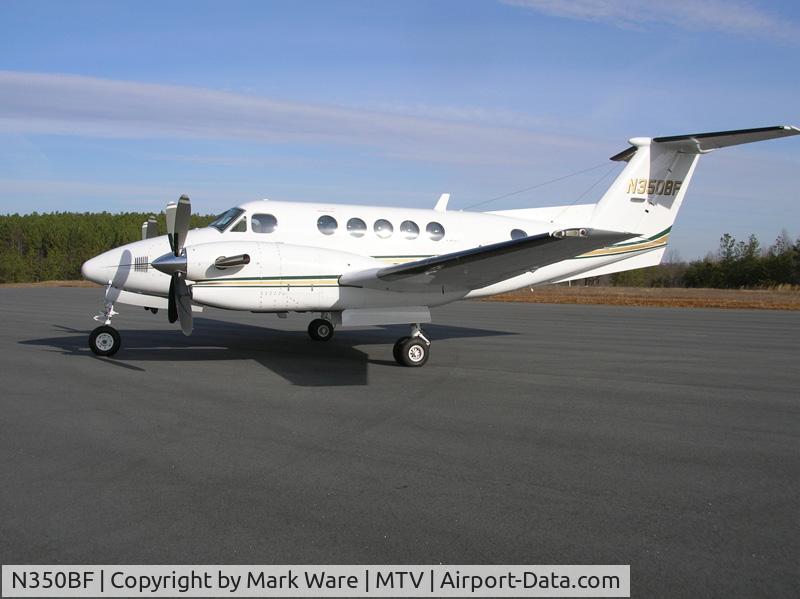 N350BF, 1989 Beech 300LW C/N FA-187, On the Ramp In Martinsville, Va.