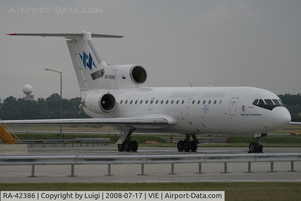 RA-42386, 1990 Yakovlev Yak-42D C/N 4520424016310, Yak-42