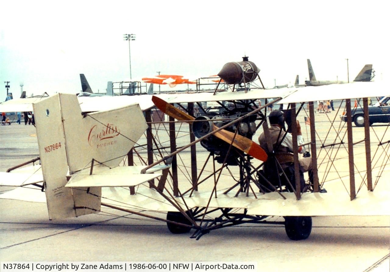 N37864, 1980 Curtiss 107 Pusher Replica C/N LK495, Curtiss Pusher Replica