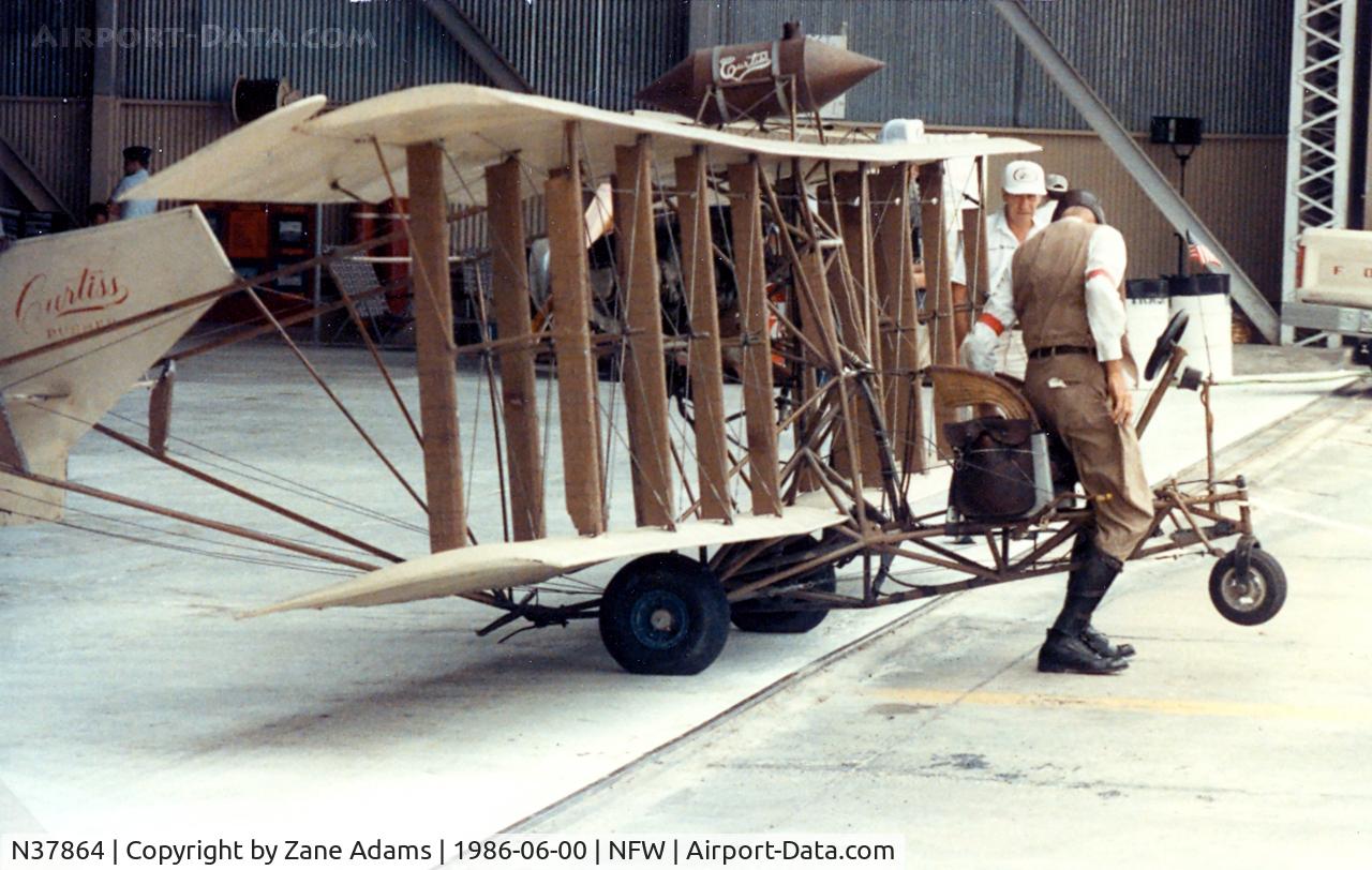 N37864, 1980 Curtiss 107 Pusher Replica C/N LK495, Curtiss Pusher Replica