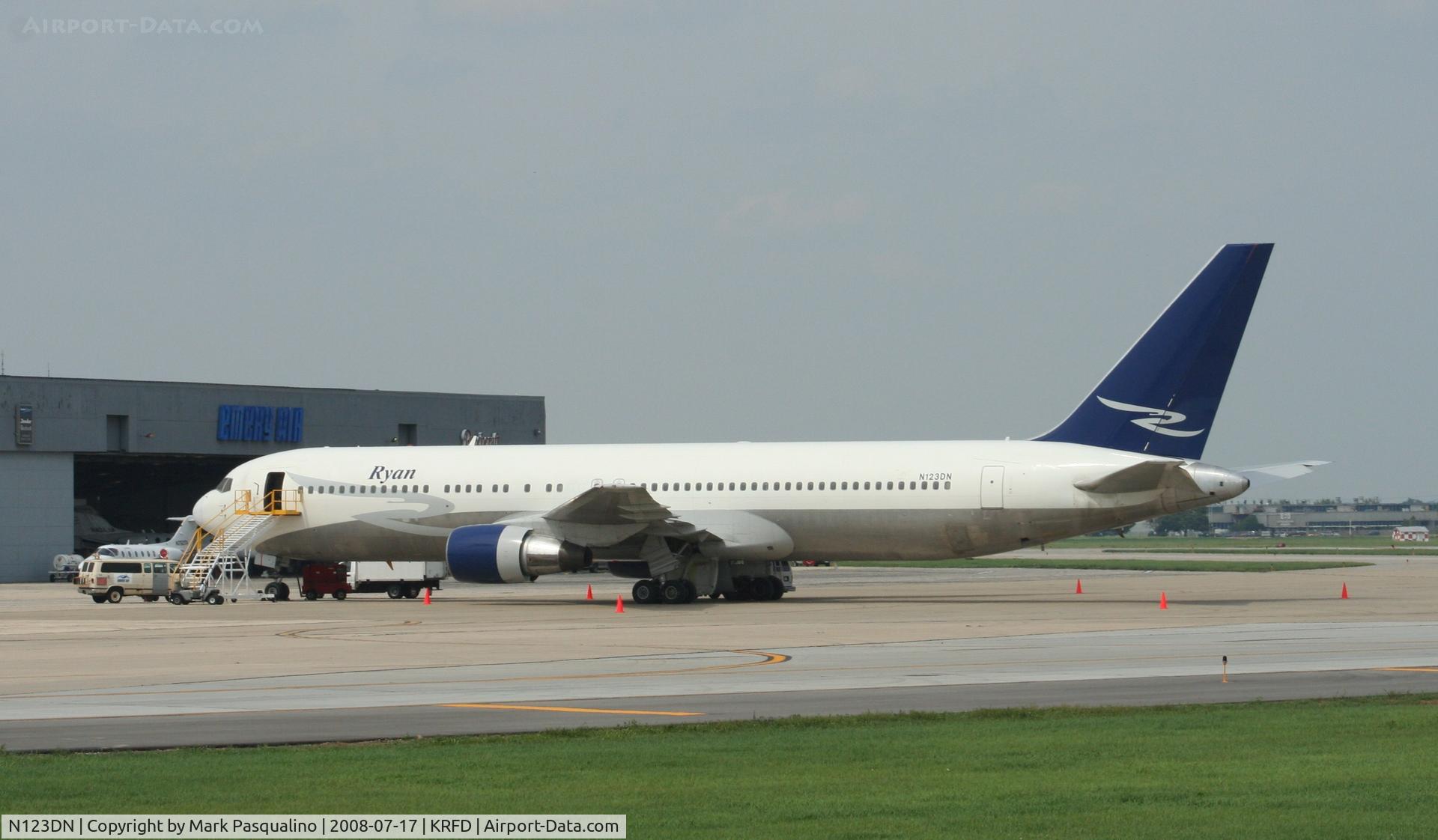 N123DN, 1987 Boeing 767-332 C/N 23437, Boeing 767-300