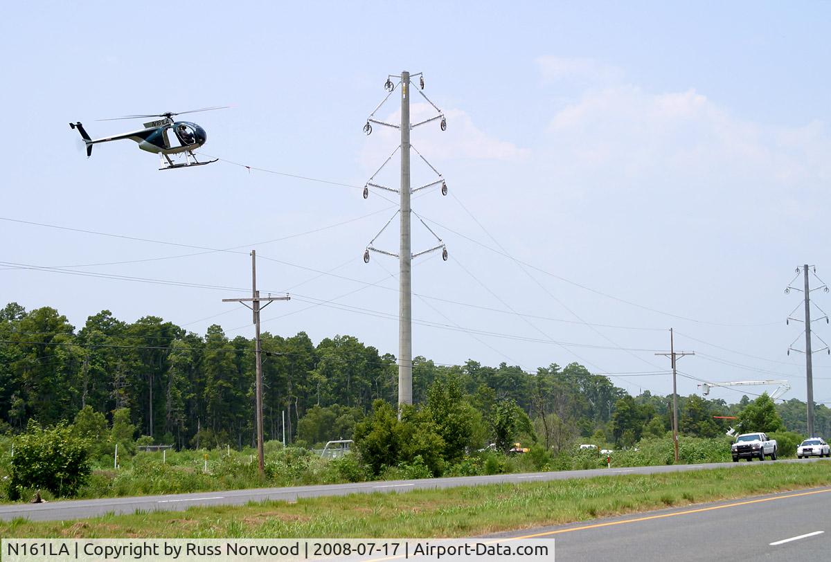 N161LA, 1981 Hughes 369D C/N 711015D, Pulling power lines near Gramercy, LA