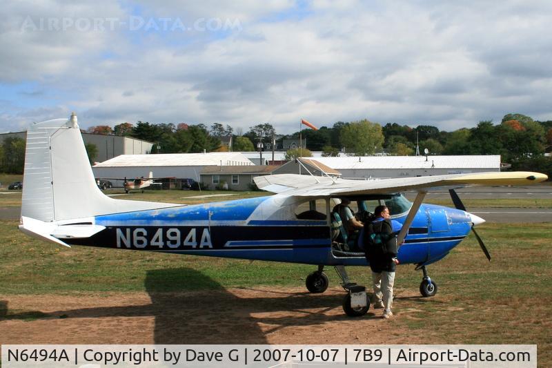 N6494A, 1956 Cessna 182 Skylane C/N 33294, 94A ready to load some skydivers
