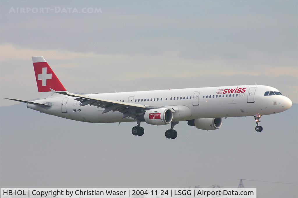 HB-IOL, 1999 Airbus A321-111 C/N 1144, Swiss