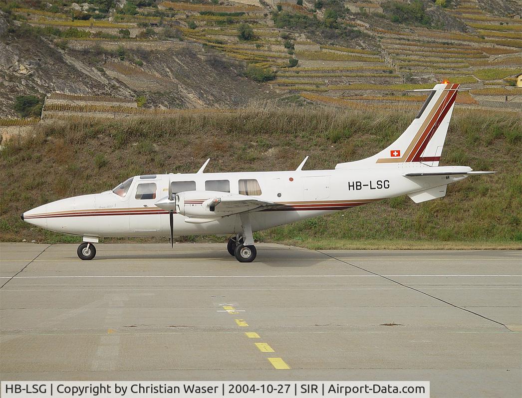 HB-LSG, 1982 Piper PA-60-602P Aerostar C/N 60-8265033, untitled