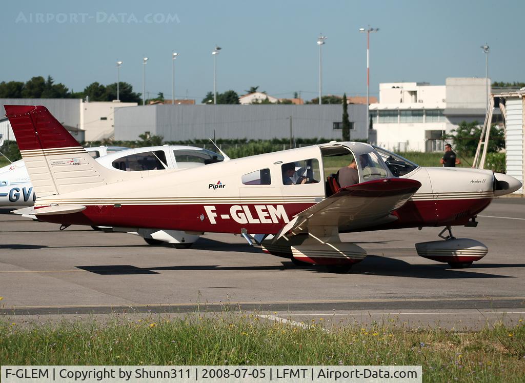 F-GLEM, Piper PA-28-181 Archer C/N 28-7990494, Parked at the Airclub