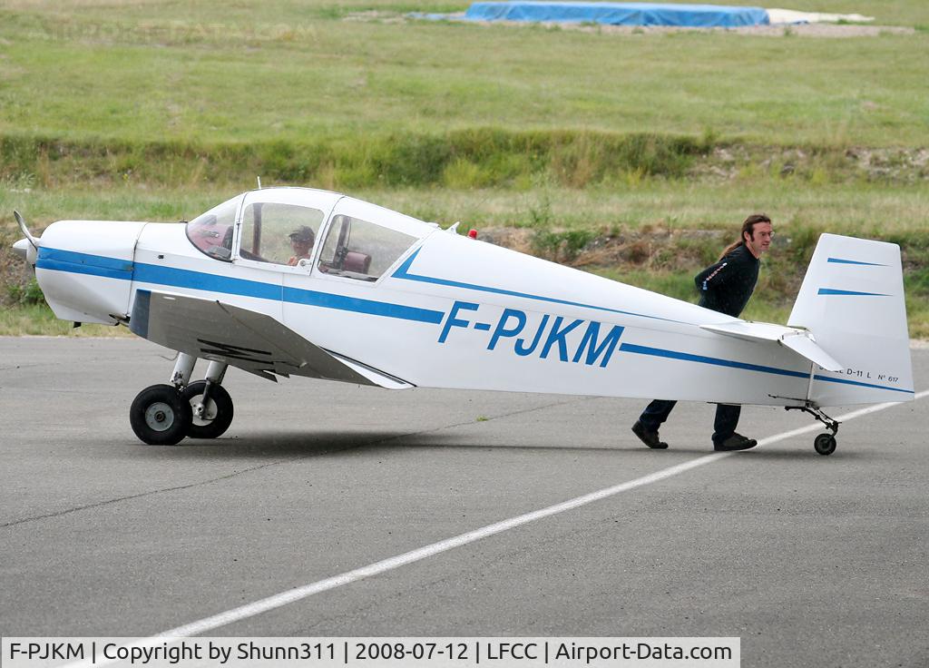 F-PJKM, Jodel D-119L C/N 617, Pilot and his son... Thanks to him for the pictures ;-)