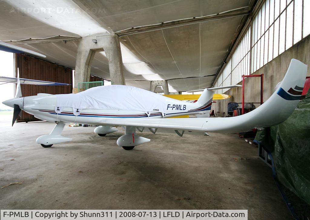 F-PMLB, 2007 Dyn'Aero MCR-4S 2002 C/N 97, Parked inside Airclub's hangar