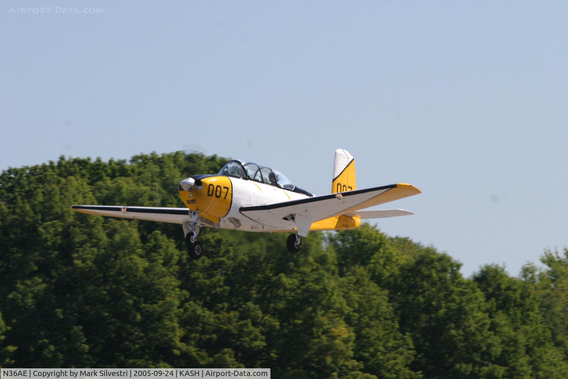 N36AE, Beech A45 C/N G-77, DWC 2005