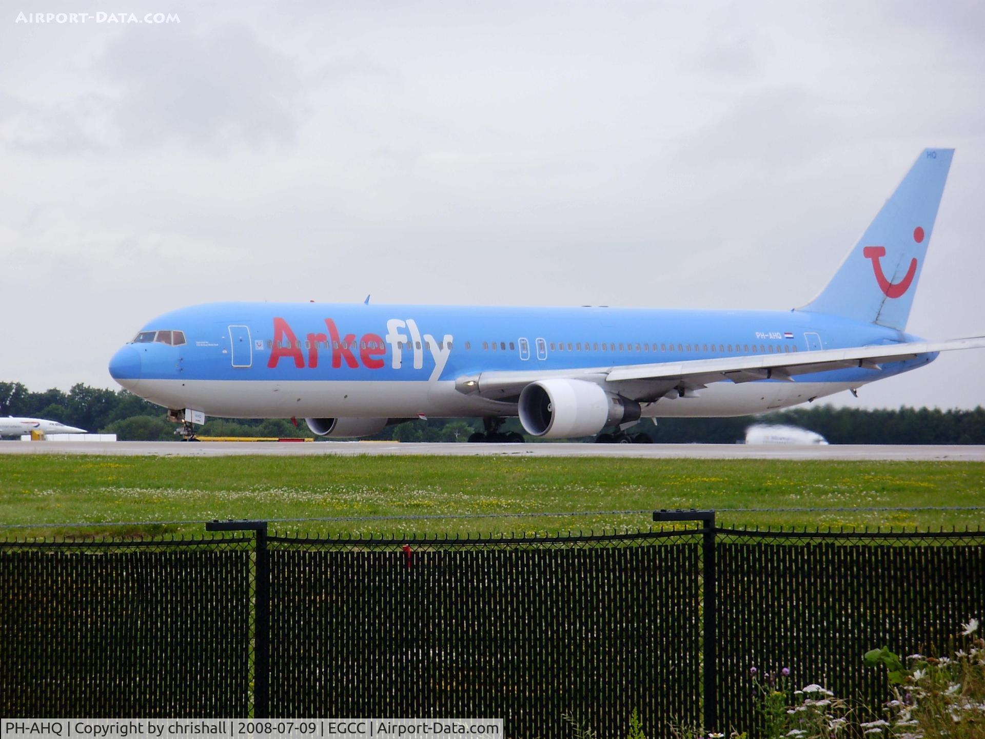 PH-AHQ, 1990 Boeing 767-383 C/N 24477, runway 23R departure