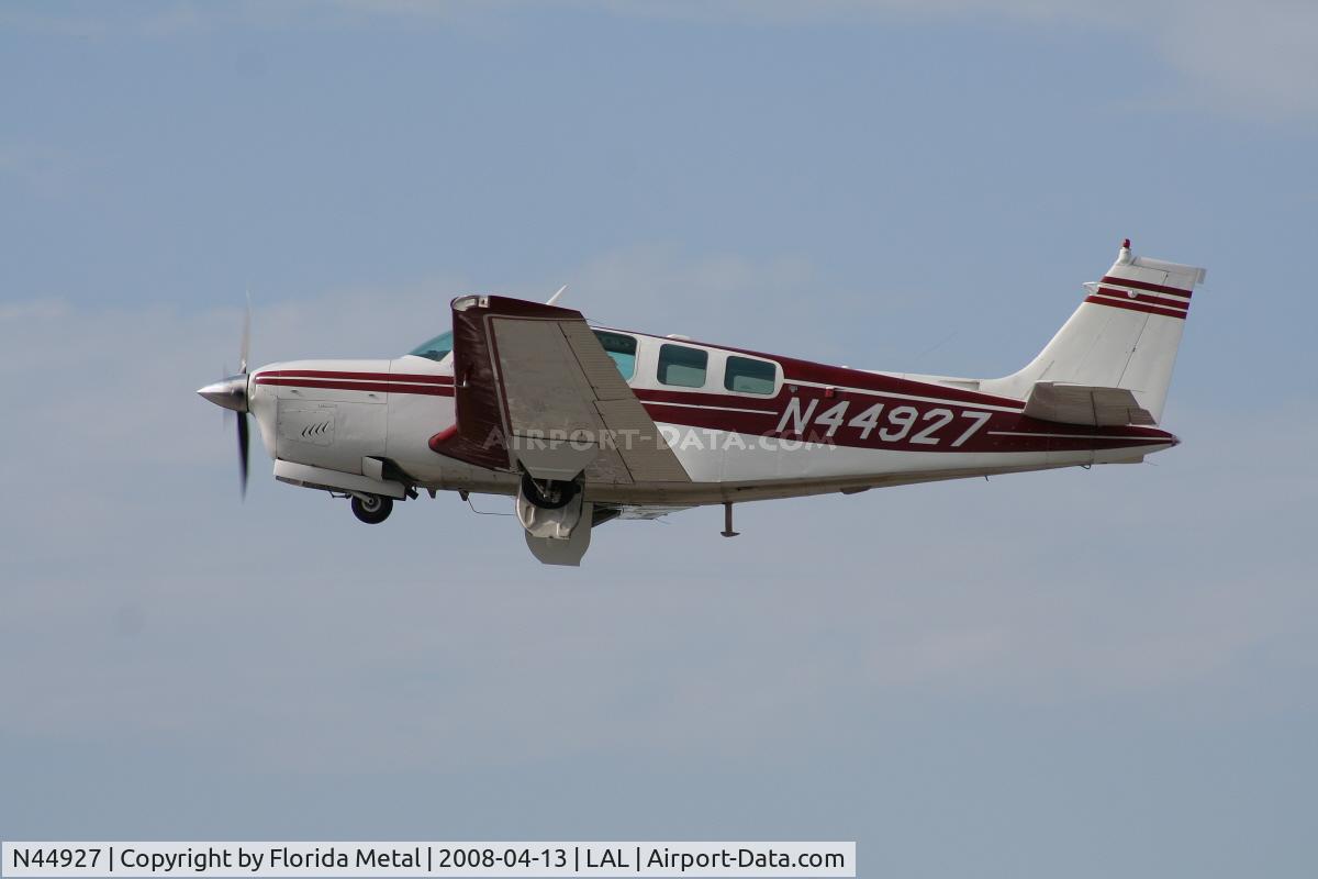 N44927, 1976 Beech A36 Bonanza 36 C/N E-913, Beech A36 Bonanza