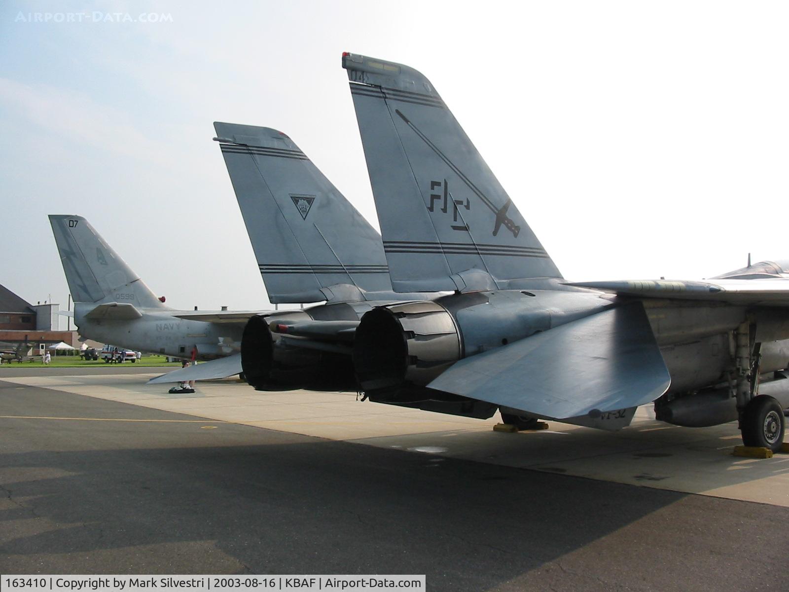 163410, Grumman F-14B Tomcat C/N 594, Westfield, MA 2003