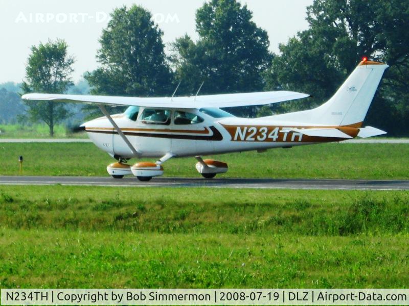 N234TH, 1978 Cessna 182Q Skylane C/N 18266386, Departing Delaware, OH