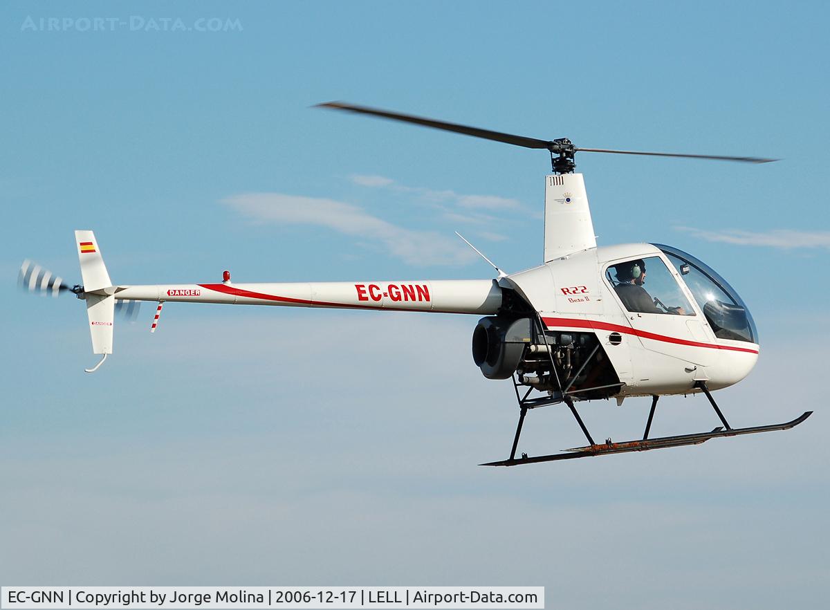EC-GNN, Robinson R22 Beta II C/N 2679, Taking off Sabadell airport.