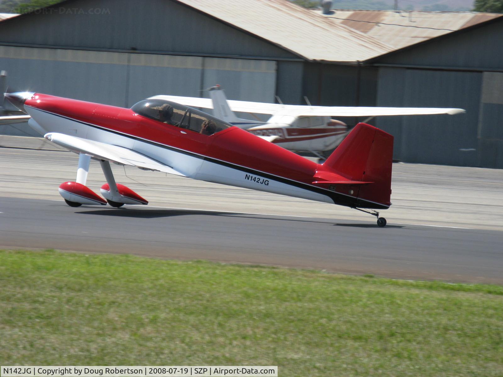 N142JG, 1999 Vans RV-4 C/N 3921, 1999 Evans VAN's RV-4, Lycoming IO-540 250 Hp, landing roll Rwy 22