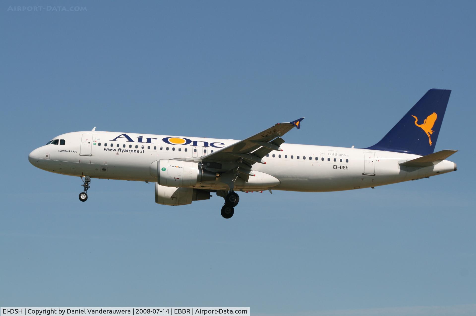 EI-DSH, 2007 Airbus A320-216 C/N 3178, flight AP4220 is descending to rwy 25L