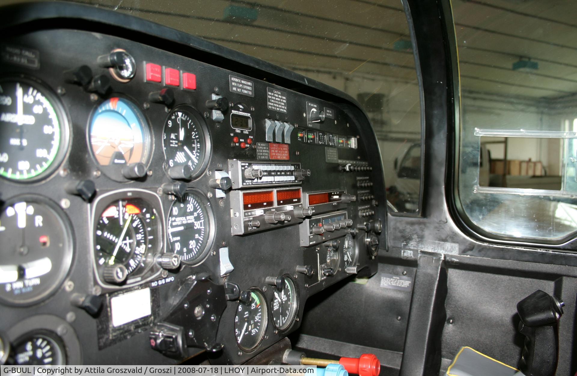 G-BUUL, 1993 Slingsby T-67M Firefly Mk2 C/N 2122, ?csény Airport / hangar