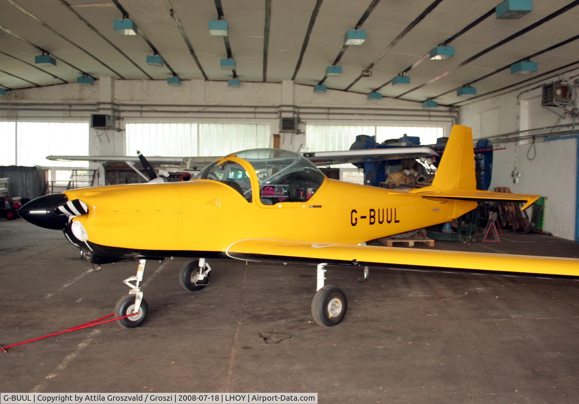 G-BUUL, 1993 Slingsby T-67M Firefly Mk2 C/N 2122, ?csény Airport / hangar
