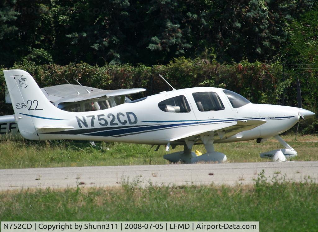 N752CD, 2001 Cirrus SR22 C/N 0052, Parked in the grass...