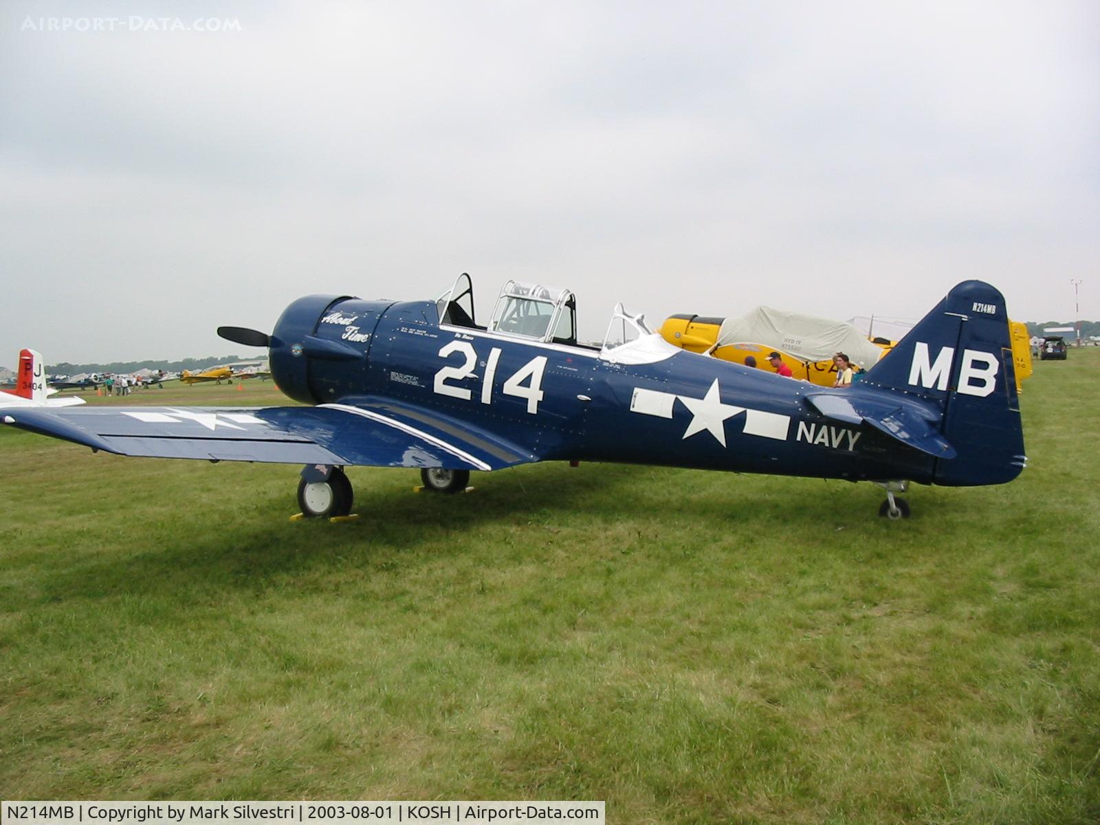 N214MB, North American SNJ-5B Texan C/N 43732, Oshkosh 2003