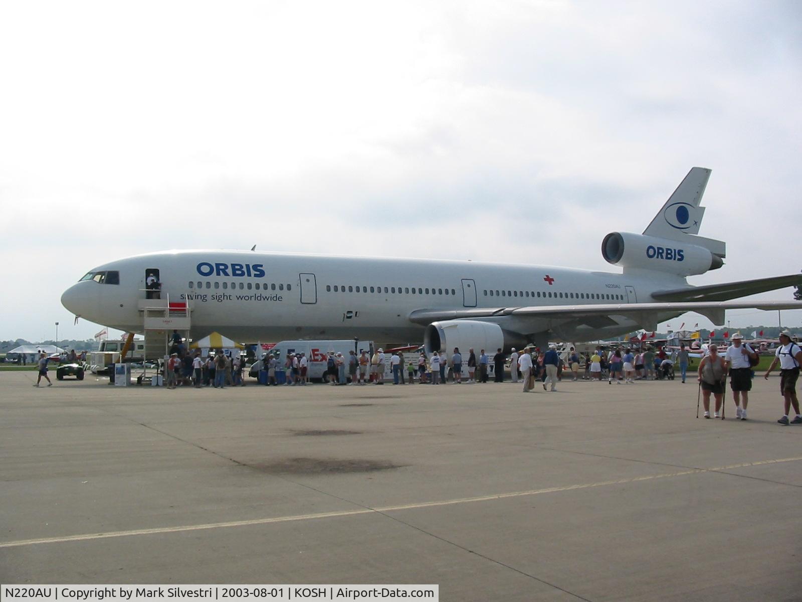 N220AU, 1971 Douglas DC-10-10 C/N 46501, Oshkosh 2003