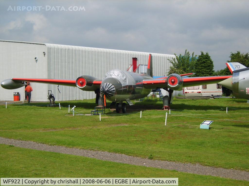 WF922, English Electric PR.3 C/N 71227, RAF English Electric Canberra PR3 (cn EEP71227)