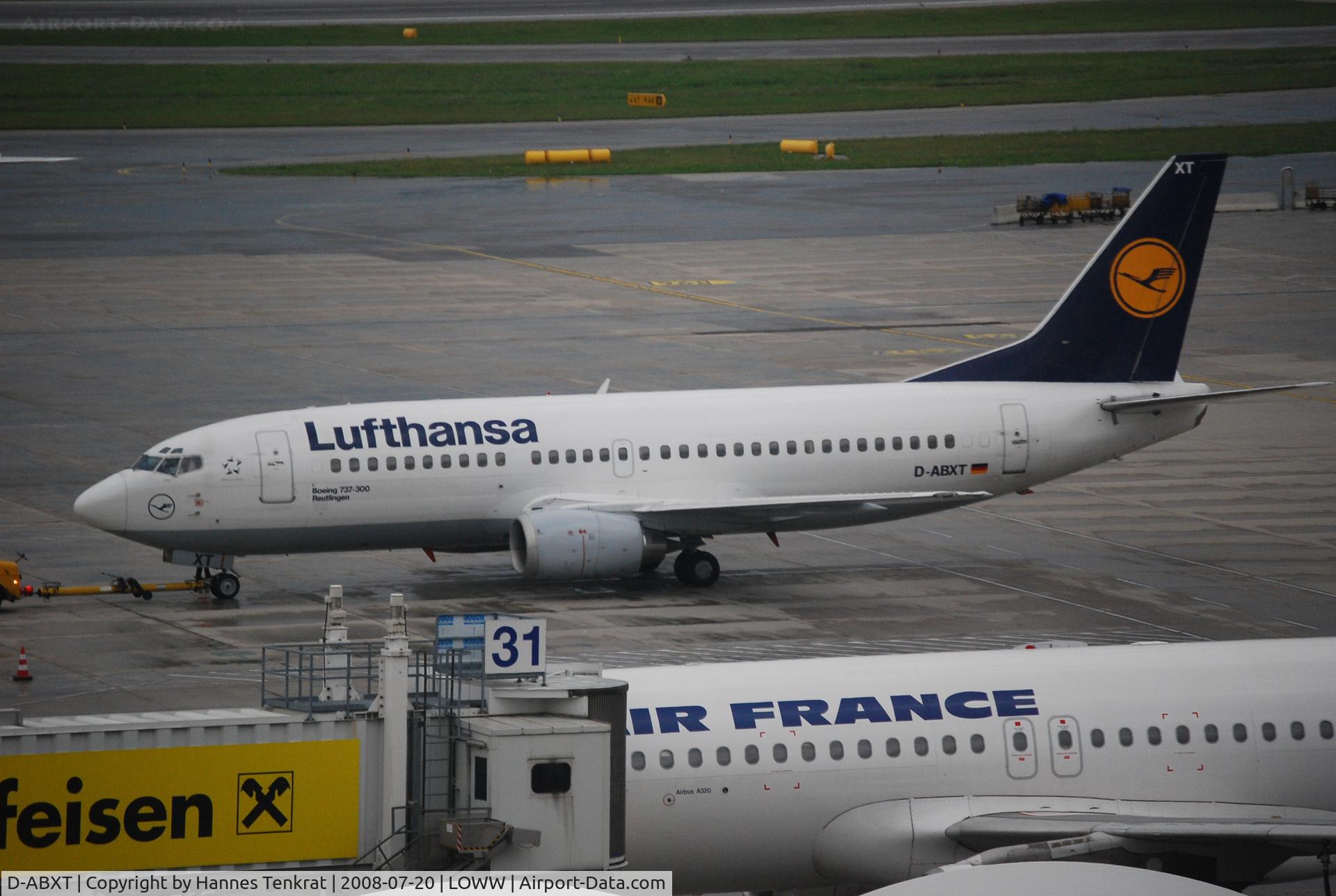 D-ABXT, 1989 Boeing 737-330 C/N 24281, ...