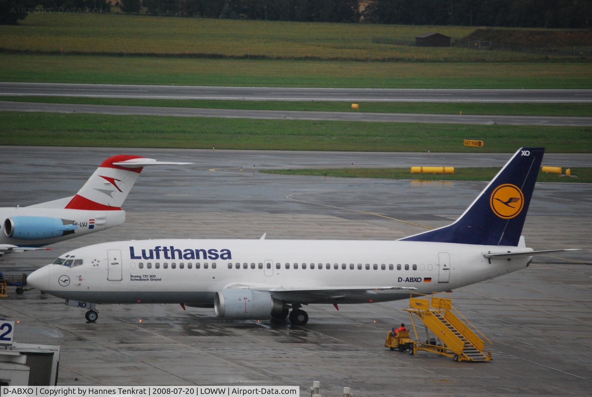 D-ABXO, 1987 Boeing 737-330 C/N 23873, ...