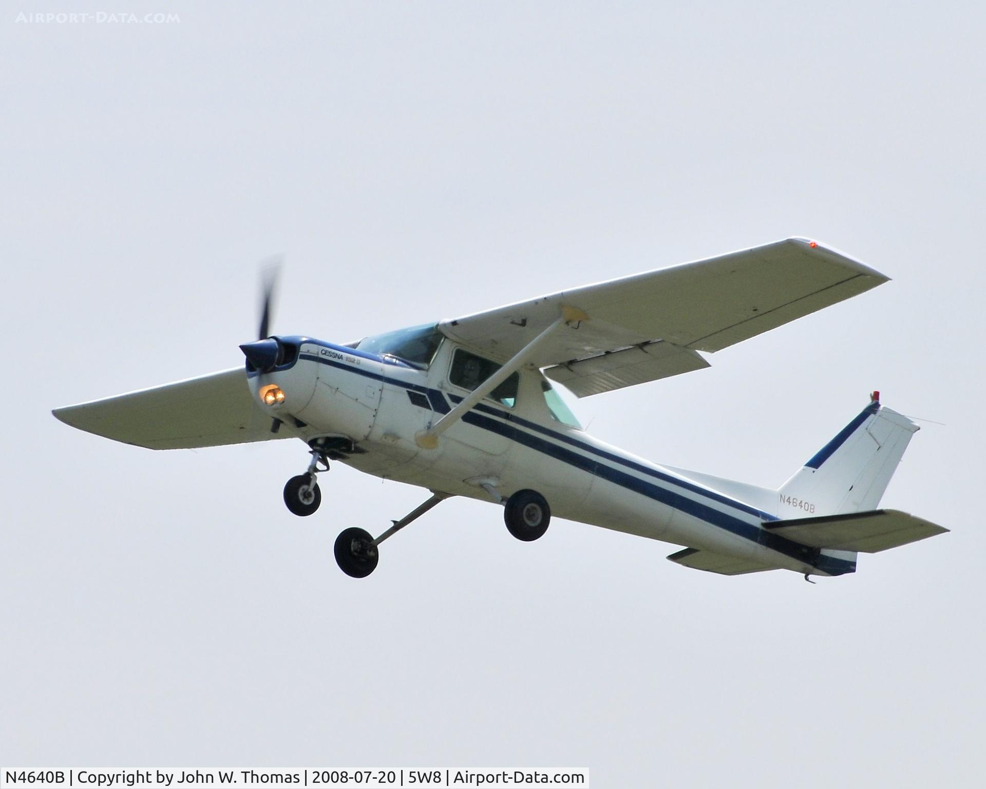 N4640B, 1979 Cessna 152 C/N 15283560, Departing runway 4