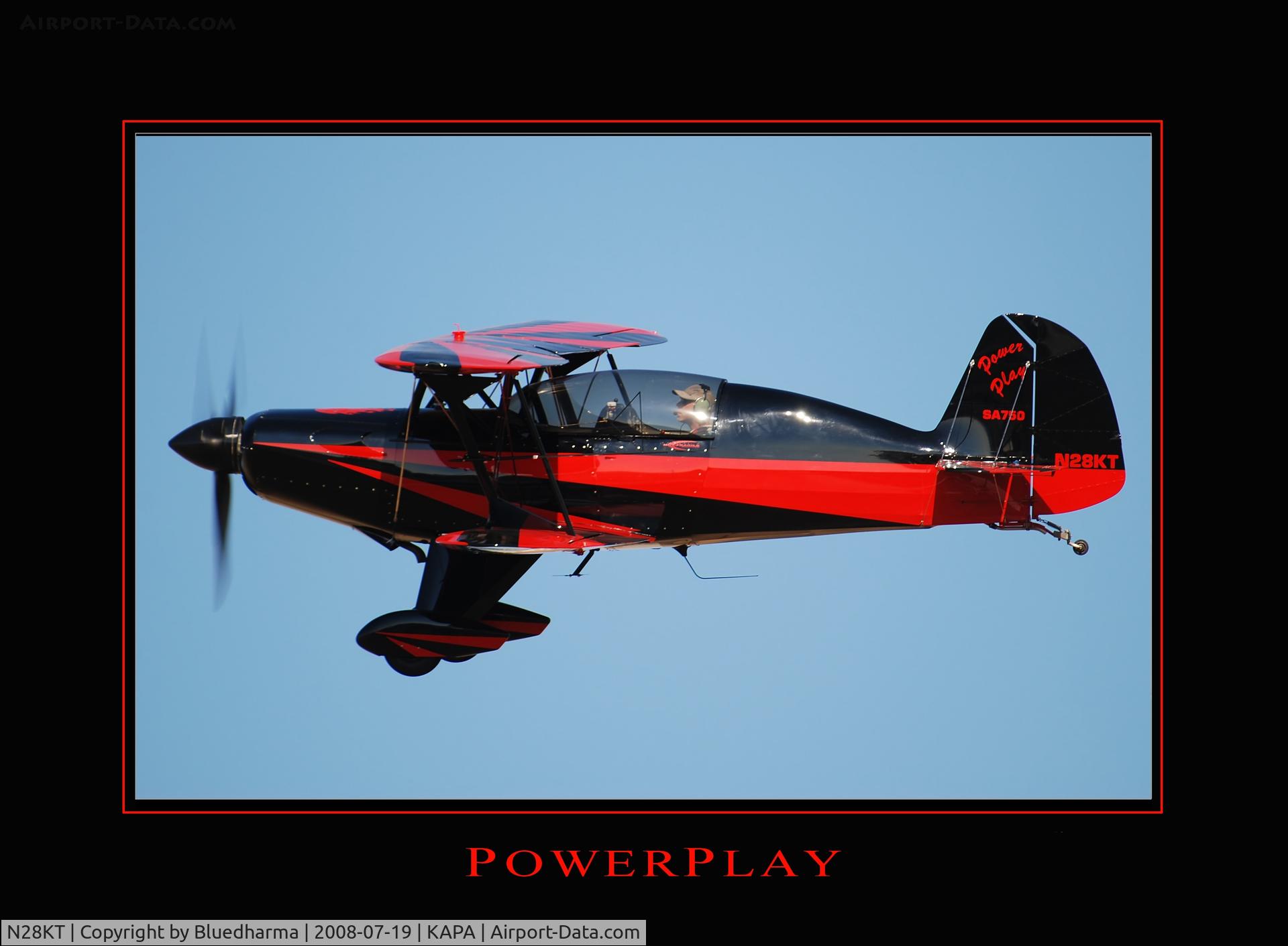 N28KT, 2005 Stolp SA-750 Acroduster Too C/N 0028, Power Play makes her final approach to 17L.
