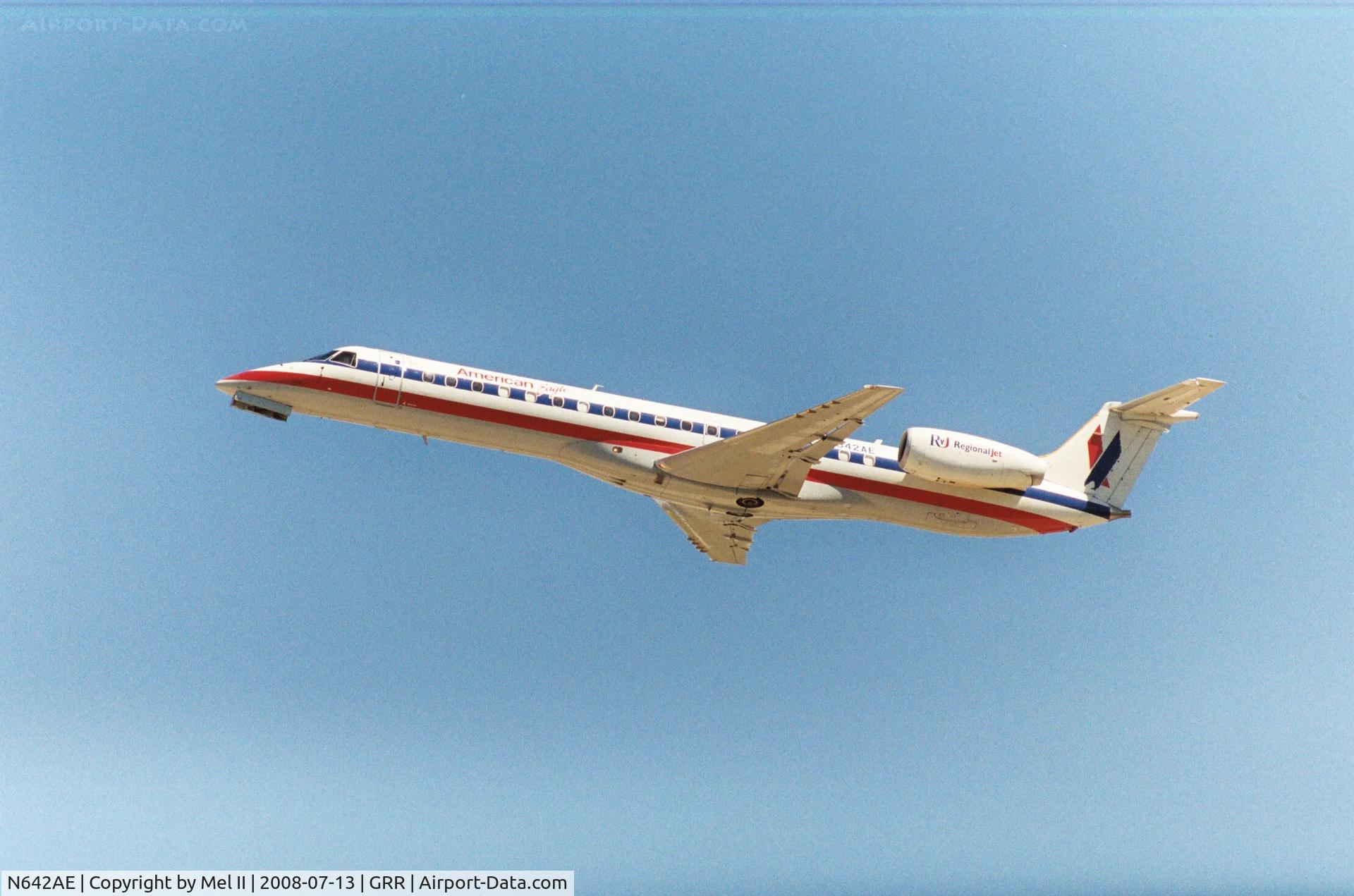 N642AE, 1999 Embraer ERJ-145LR (EMB-145LR) C/N 145193, Departing RWY 26L