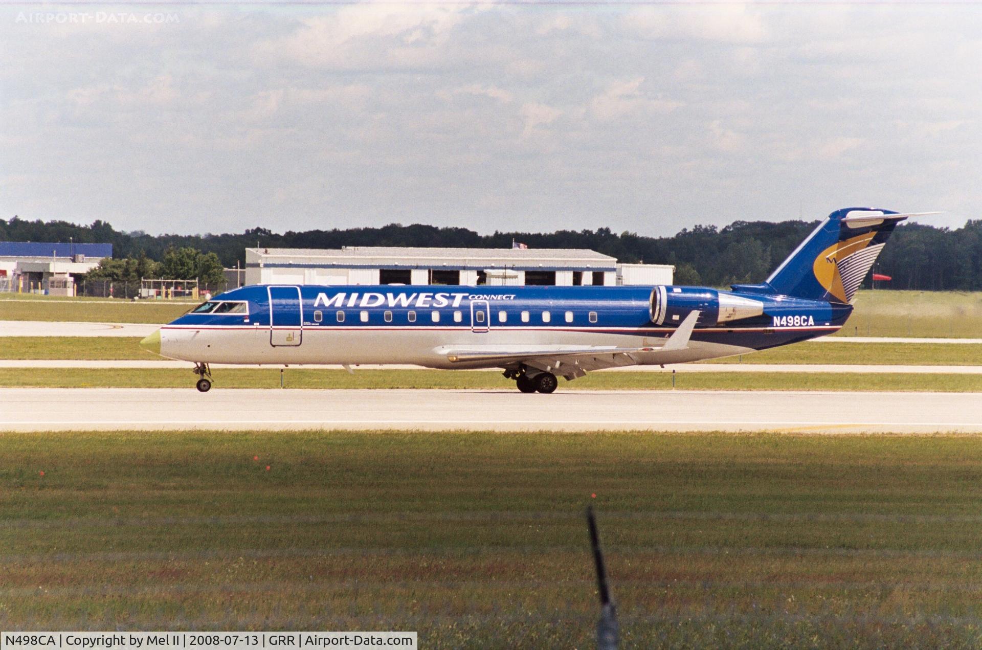 N498CA, 2003 Bombardier CRJ-200ER (CL-600-2B19) C/N 7792, SKW2541 - MKE-GRR - Landing RWY 26L