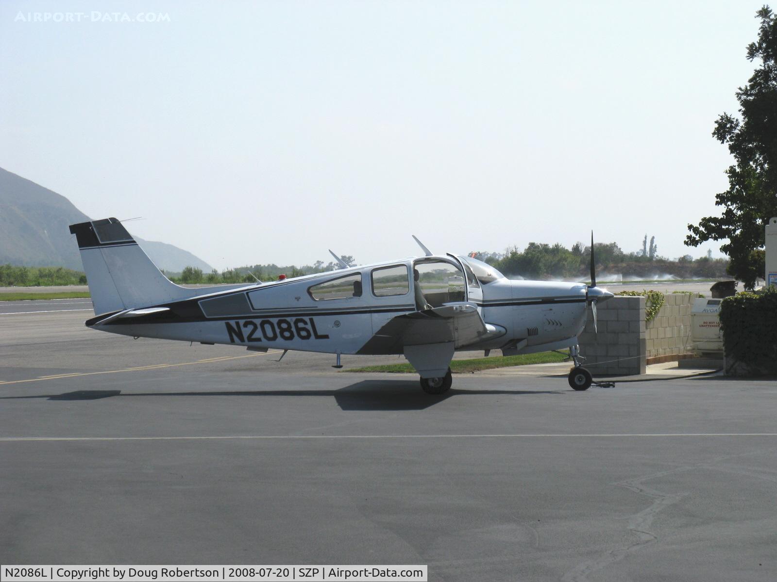 N2086L, 1976 Beech F33A Bonanza C/N CE-658, 1976 Beech F33A BONANZA, Continental IO-520-B 285 Hp, long cabin model with 19 inch extension, refueling