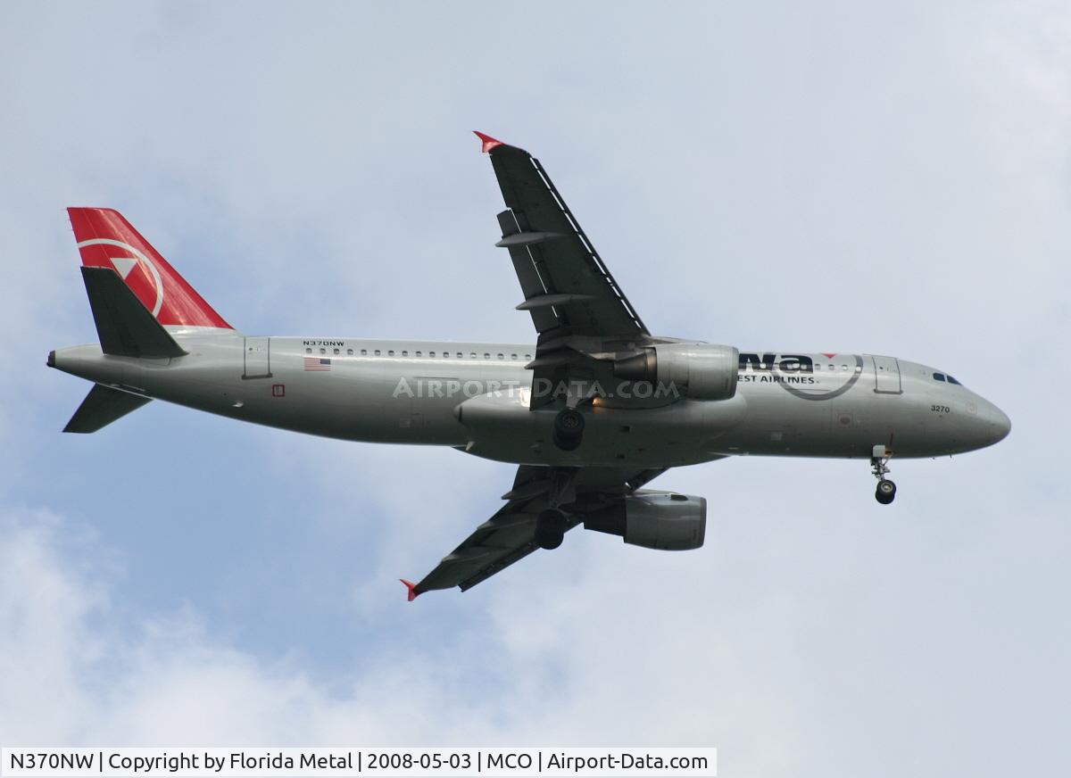 N370NW, 1999 Airbus A320-212 C/N 1037, Northwest A320 arriving from MEM
